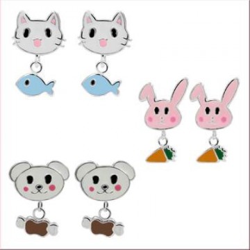 89908 oorstekers dier met eten