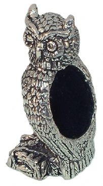 Owl sitting pin cushion