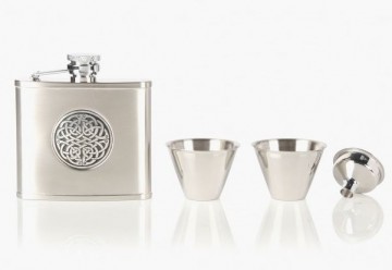 St81c hip flask neverending knot cadeauset met trechter en koetsiersmaatjes 2